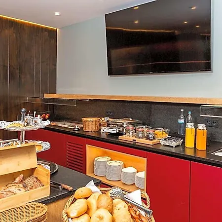 Hotel Gottinger 3*