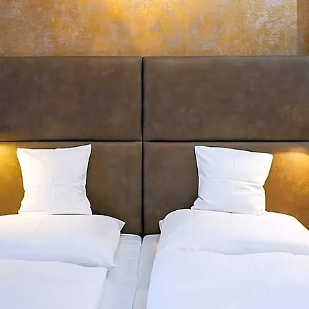 Hotel Gottinger 3*