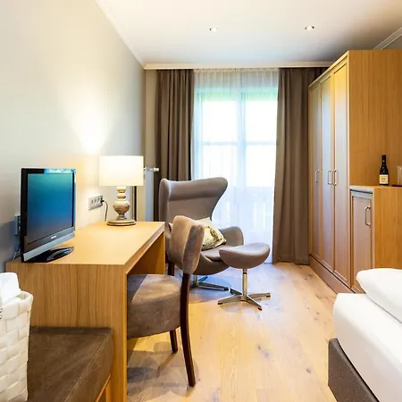 Hotel Gottinger 3*